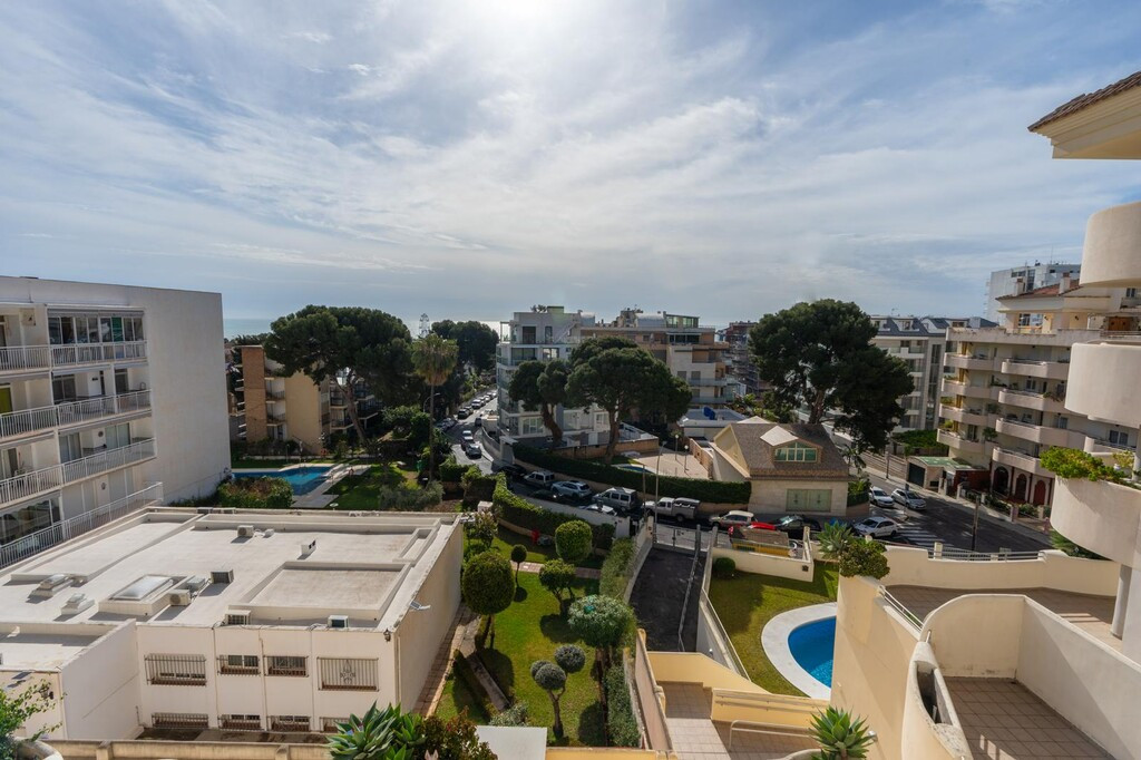 Middle Floor Apartment Benalmadena