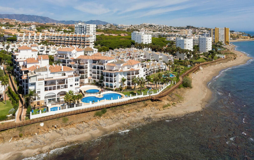 Middle Floor Apartment Calahonda