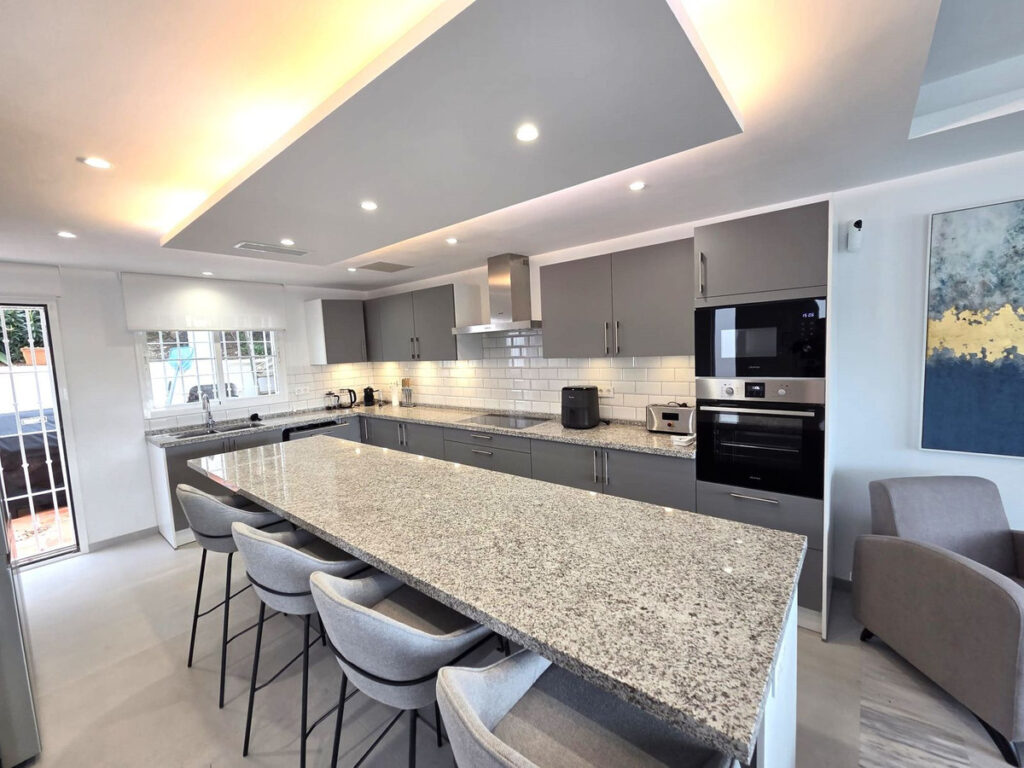 Semi-Detached House Artola