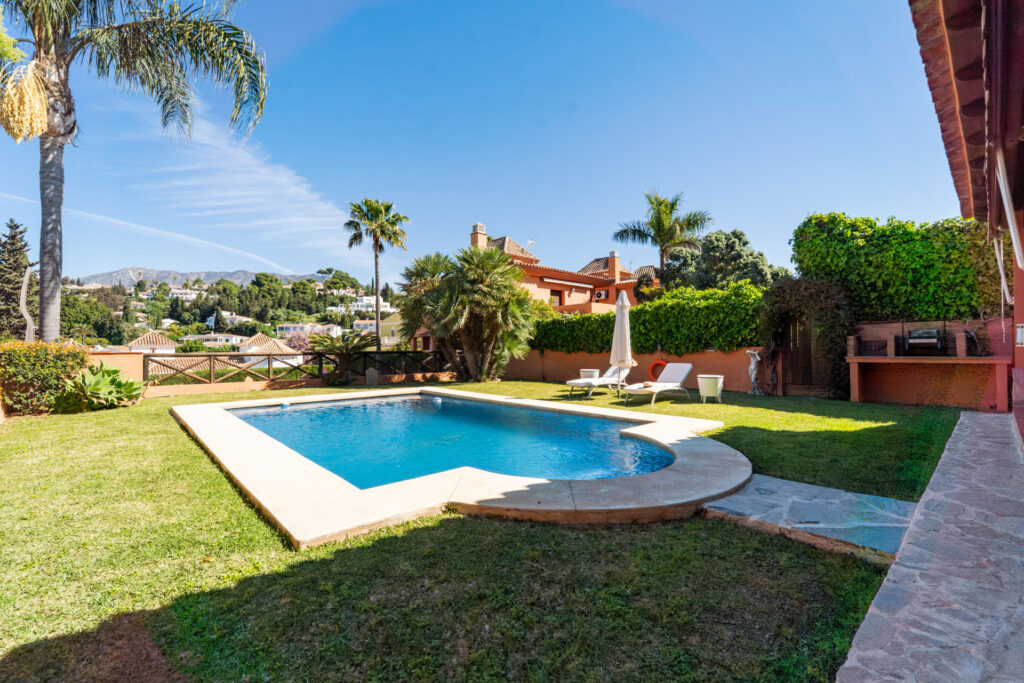 Villa In Sierrezuela Mijas Costa